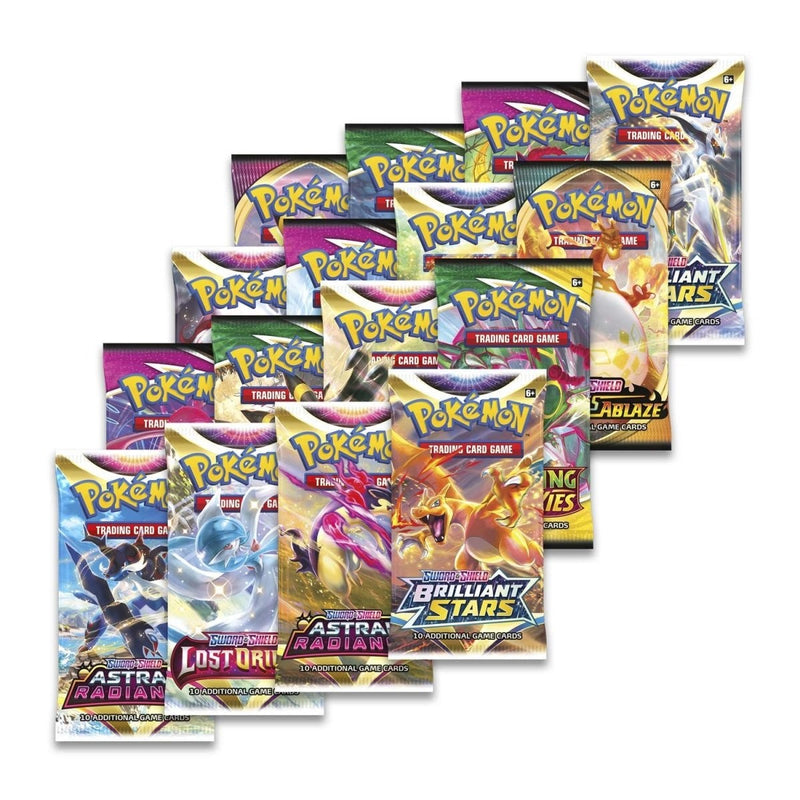 Pokémon TCG: Sword & Shield Ultra-Premium Collection—Charizard (4)