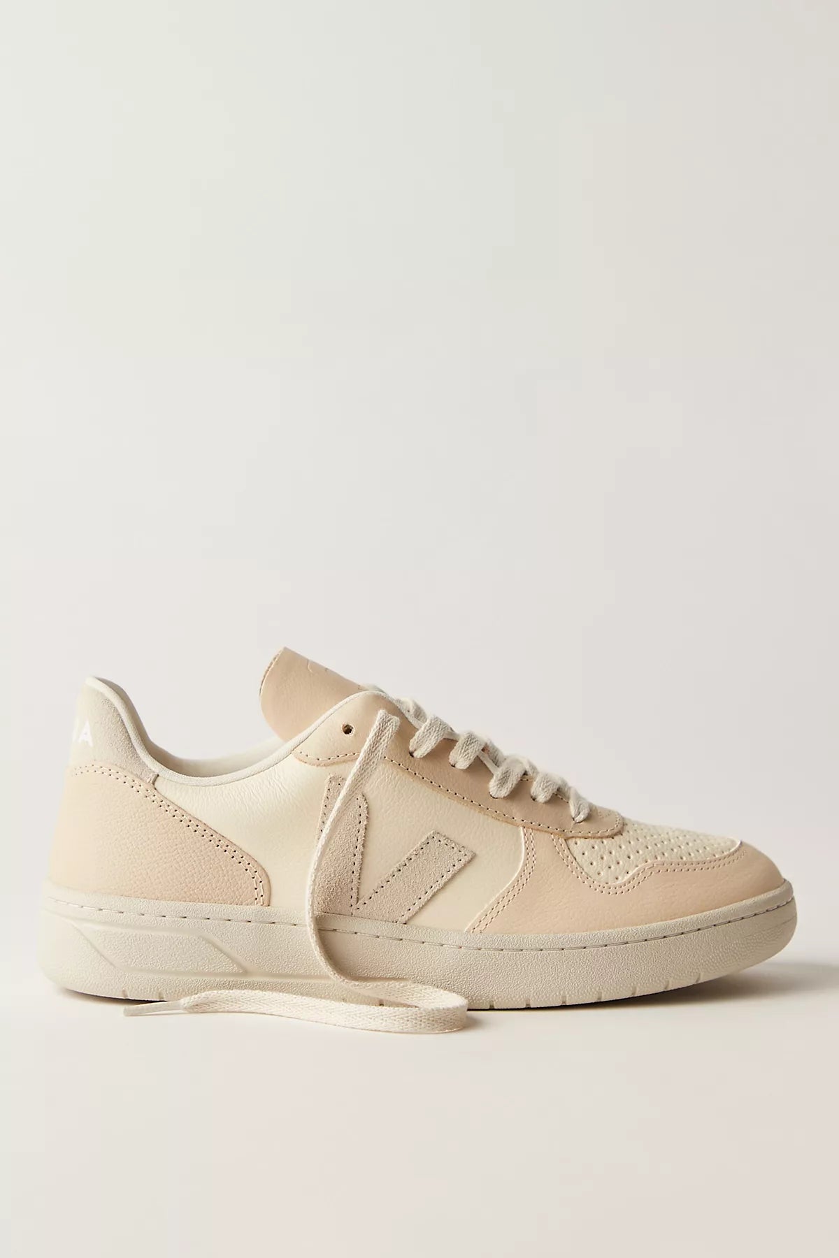 Veja V-10 Sneakers