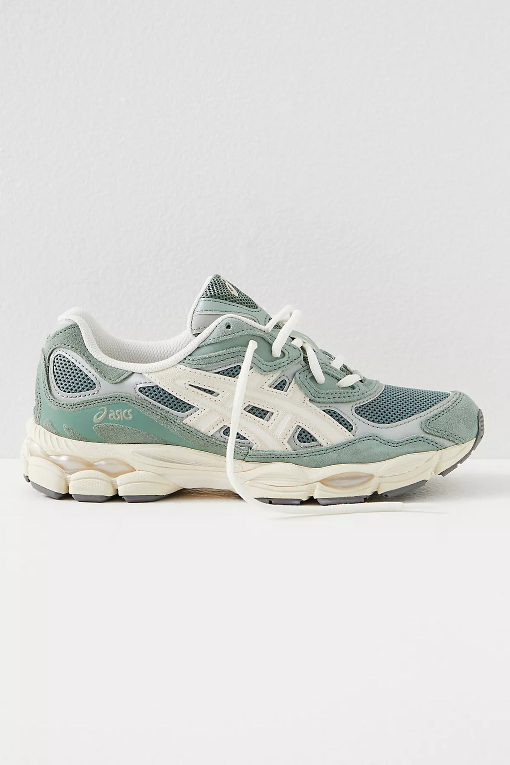 ASICS GEL-NYC Sneakers