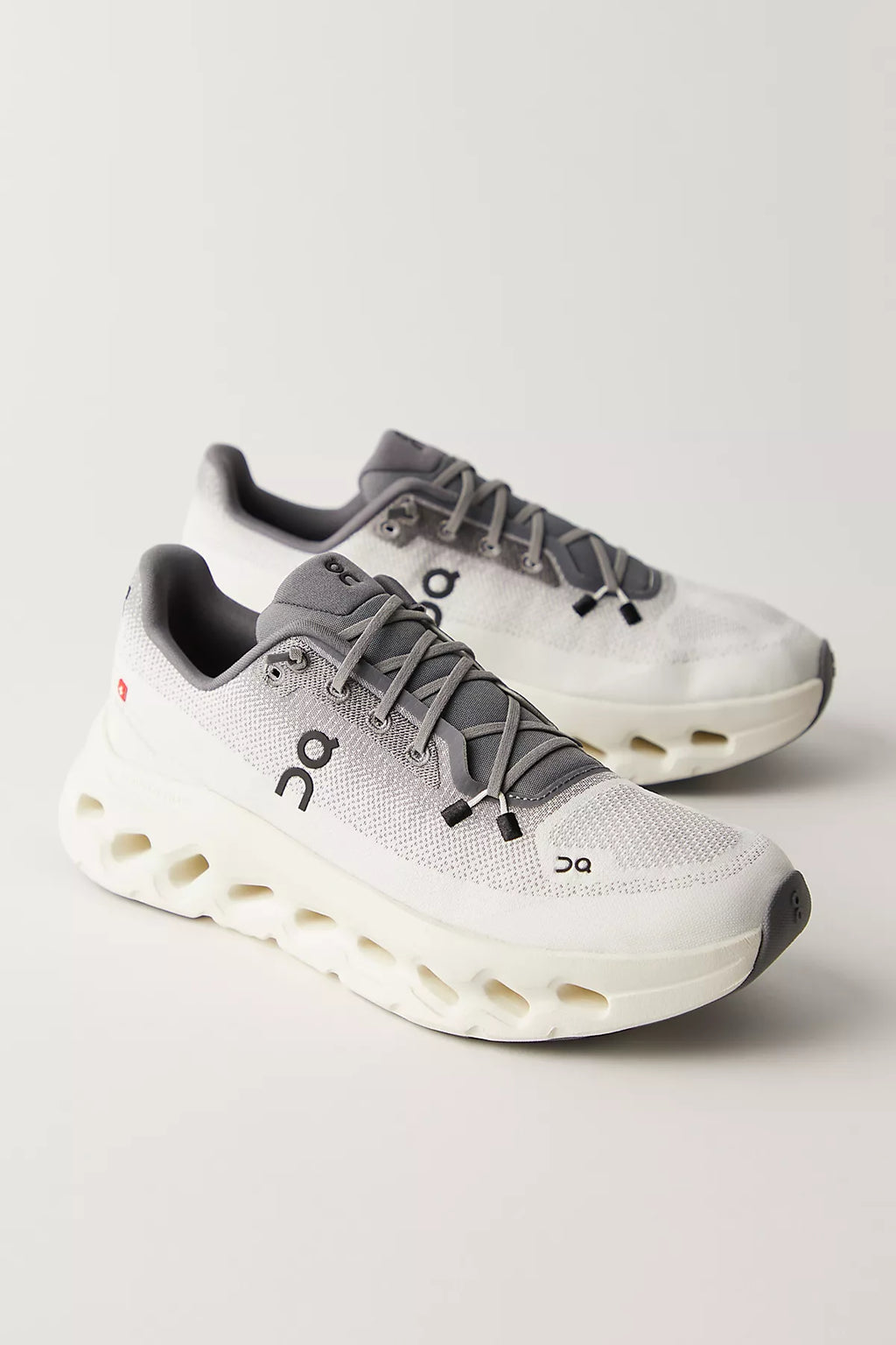 On Cloudtilt Sneakers