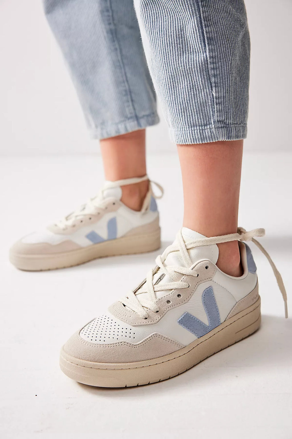 Veja V-90 Sneakers