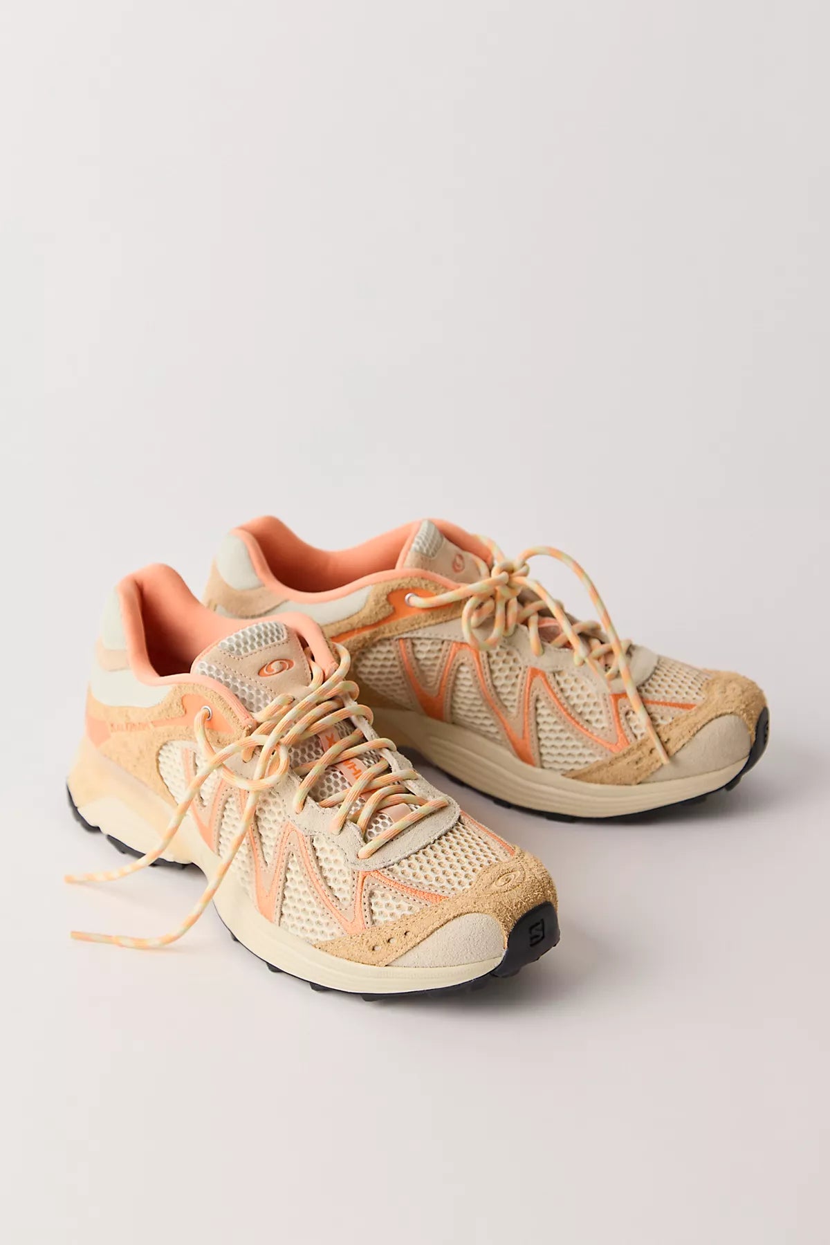 Salomon XT-Whisper Embroidery Sneakers