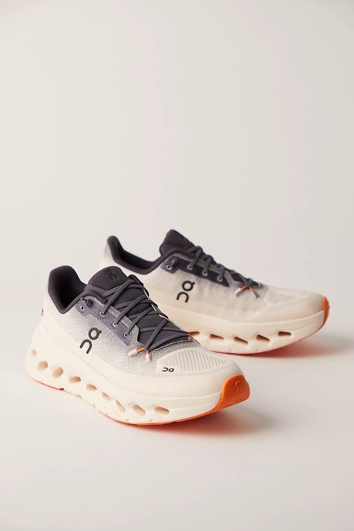 On Cloudtilt Sneakers
