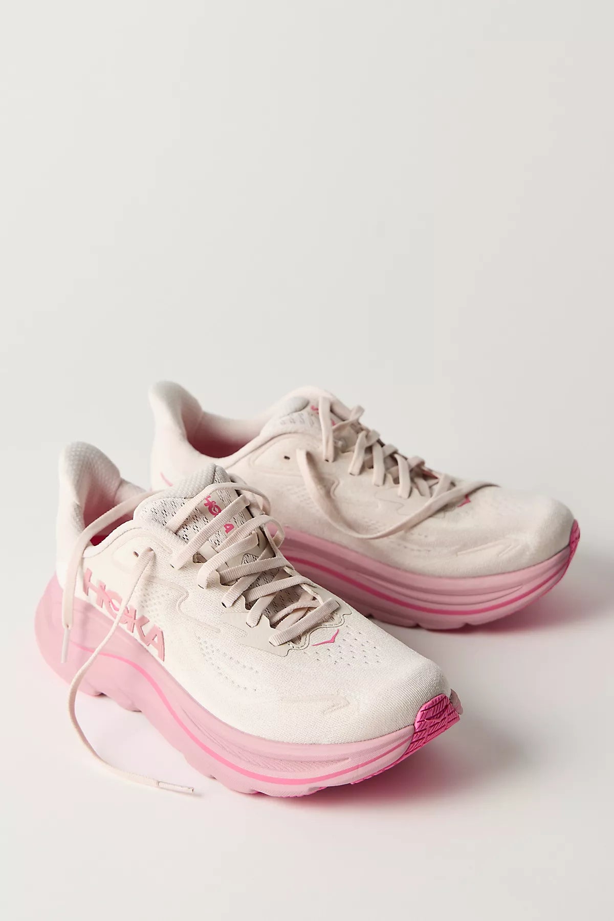 HOKA® Clifton 10 Sneakers