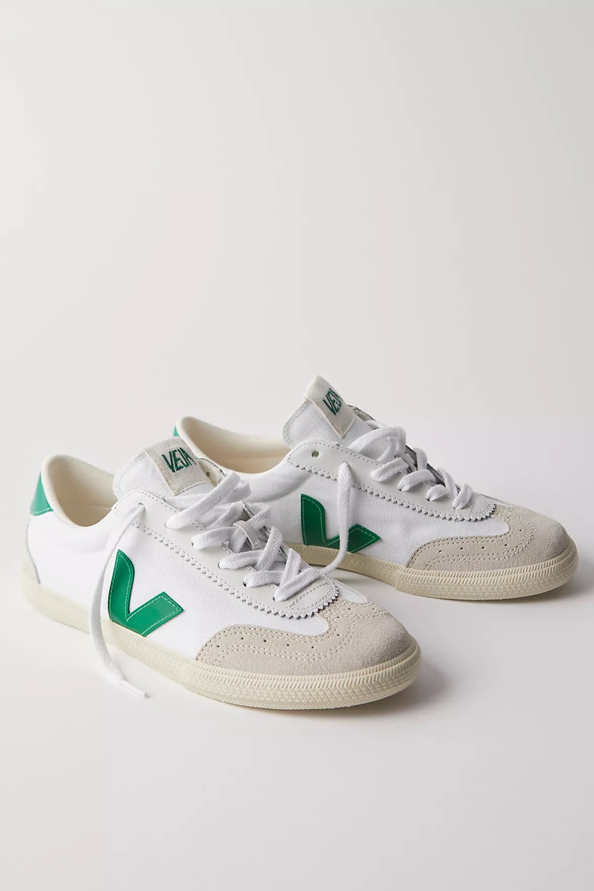 Veja Volley Sneakers