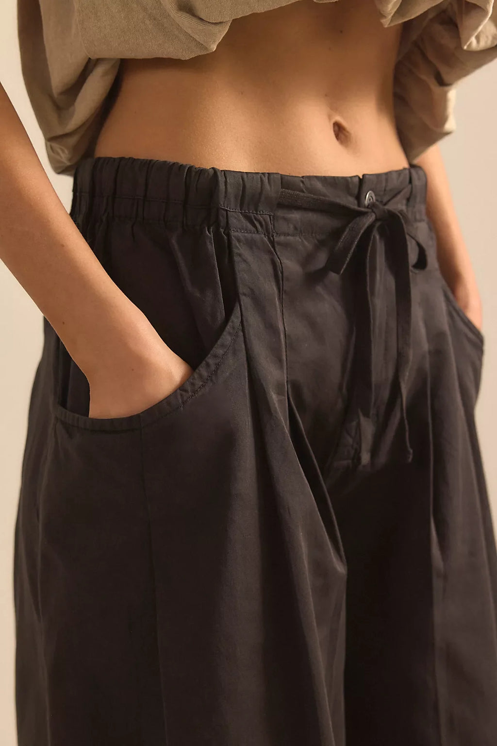 Telluride Wide-Leg Crop Pull-On Solid Pants