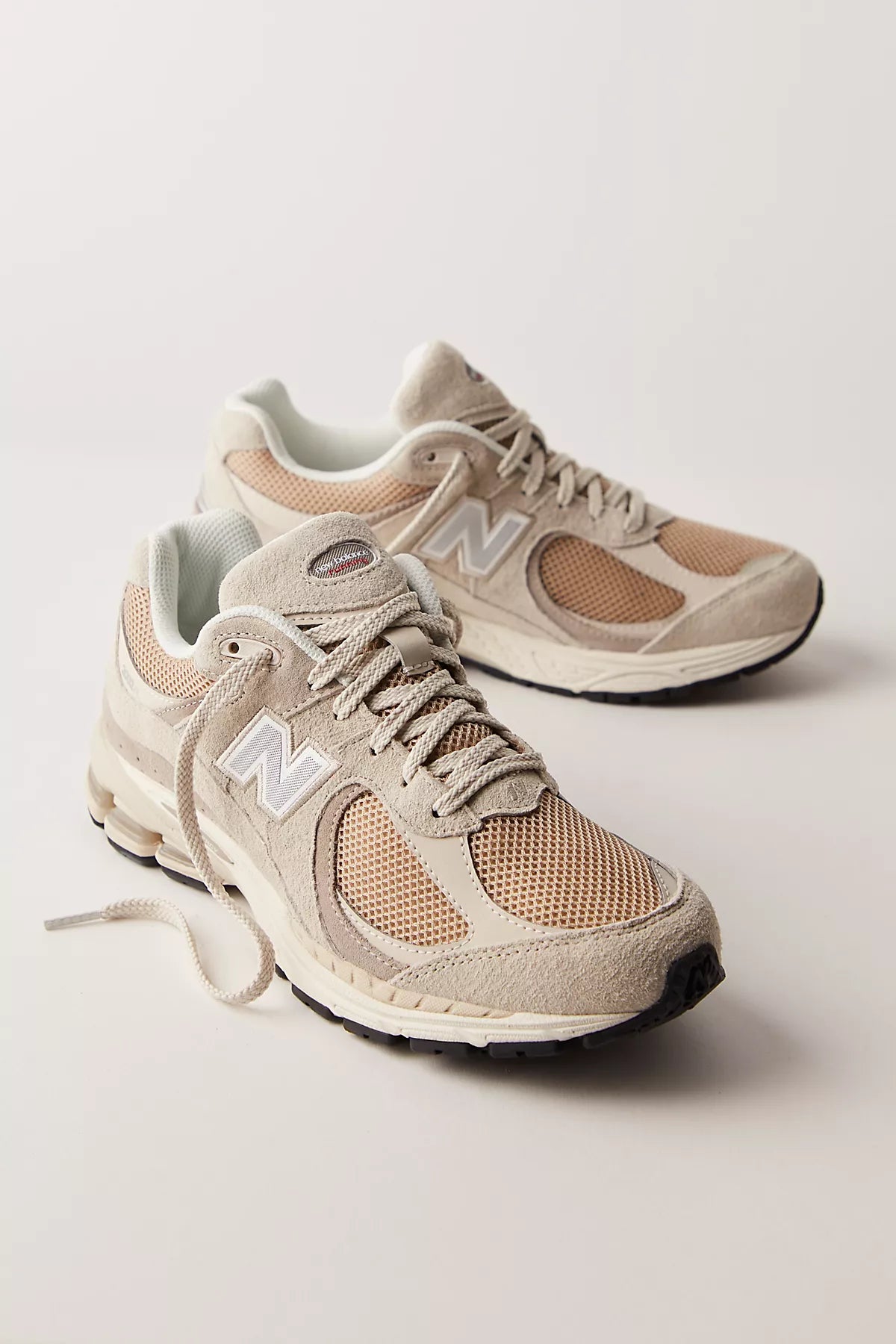 New Balance 2002r Sneakers