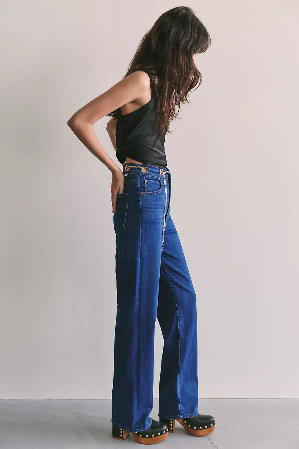 MOTHER The Off The Chain High-Waisted Tunnel Vision Sneak Jeans
