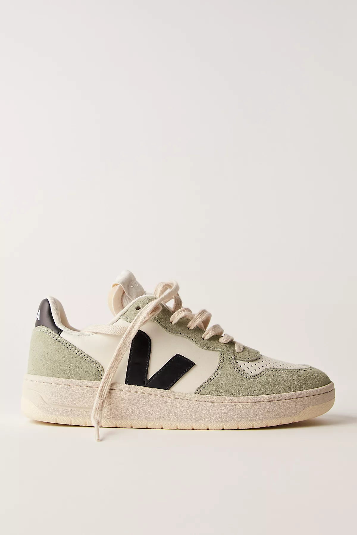 Veja V-10 Sneakers