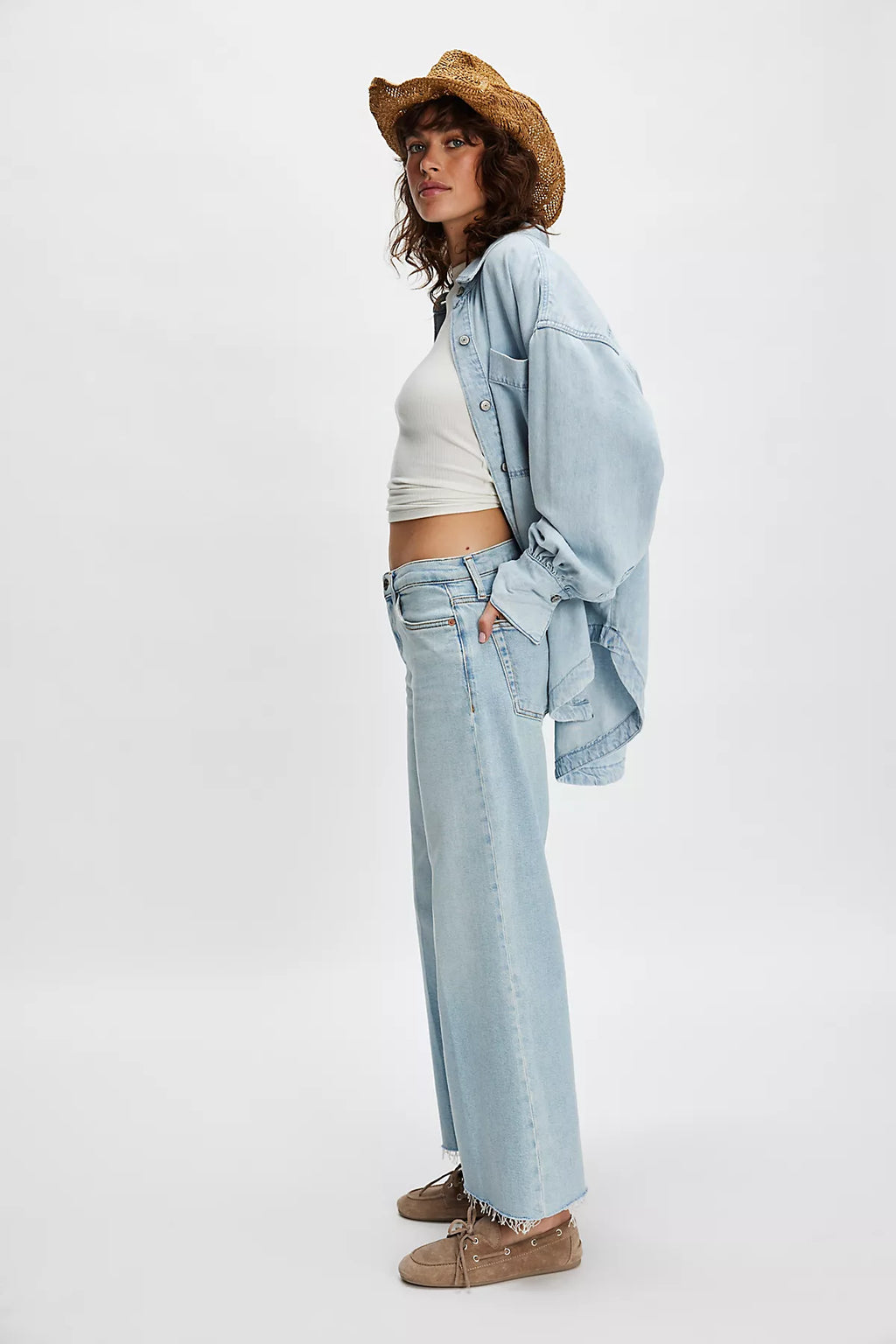 RE/DONE Mid-Rise Wide-Leg Crop Jeans