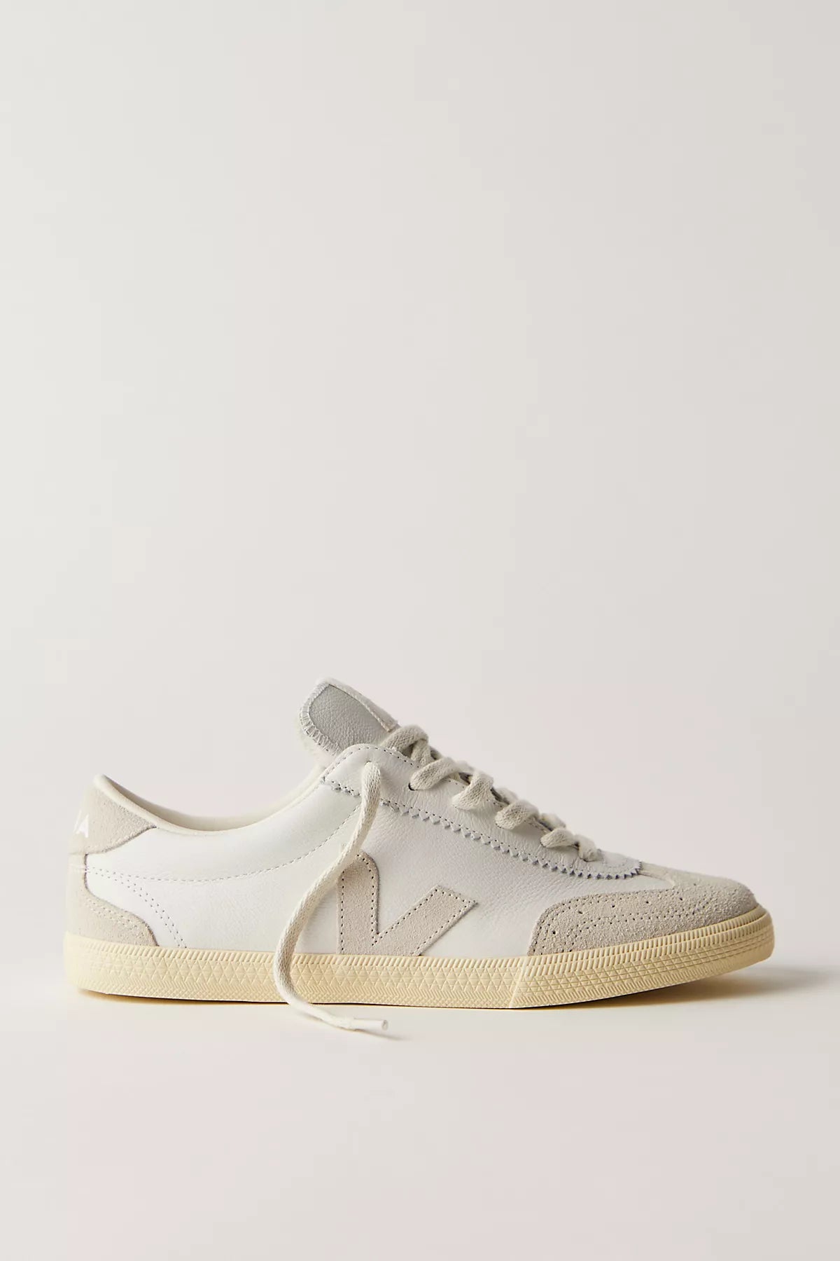 Veja Volley Sneakers