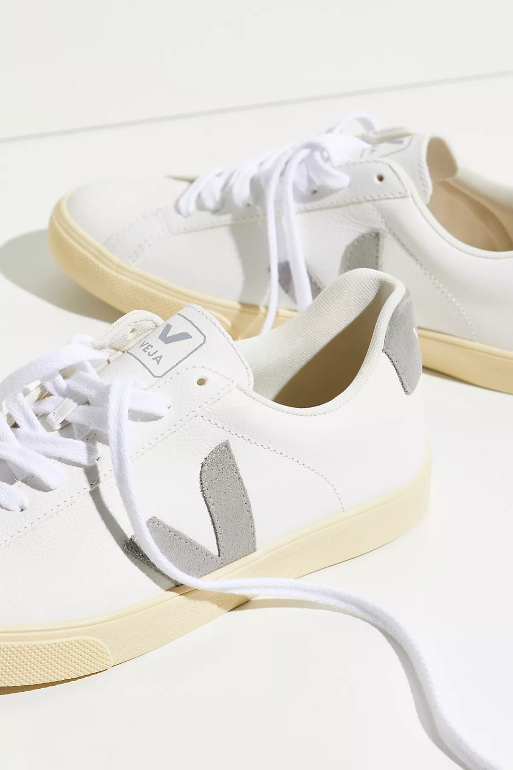 Veja Esplar Sneakers
