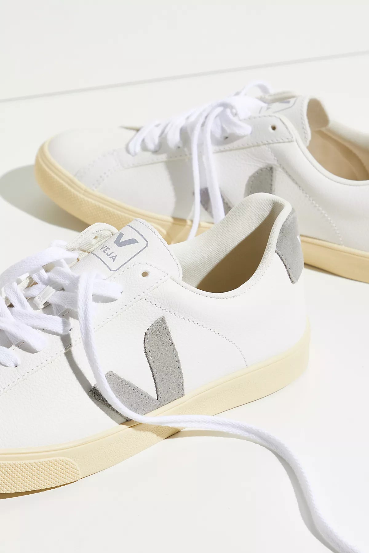 Veja Esplar Sneakers