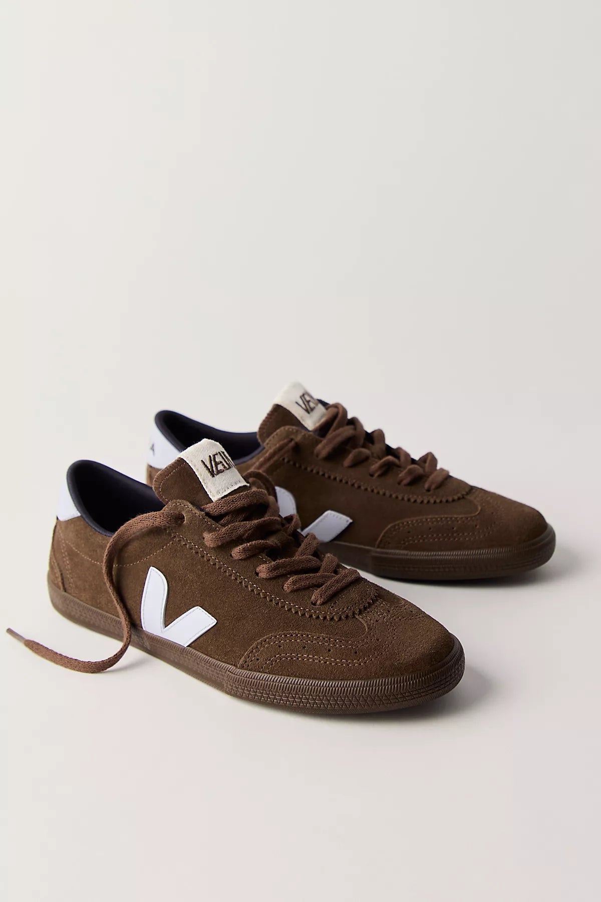 Veja Volley Sneakers