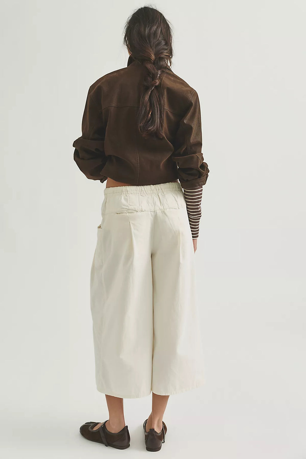 Telluride Wide-Leg Crop Pull-On Solid Pants