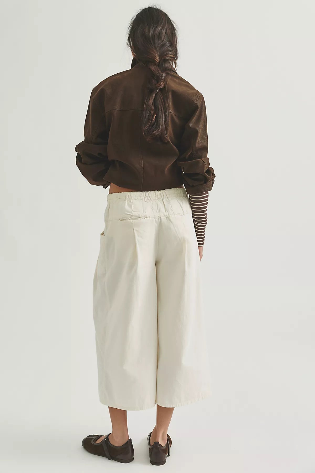 Telluride Wide-Leg Crop Pull-On Solid Pants