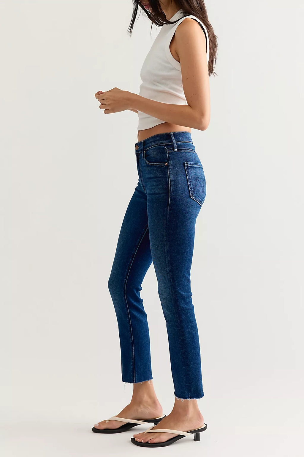 MOTHER Mid-Rise Dazzler Ankle Fray Jeans