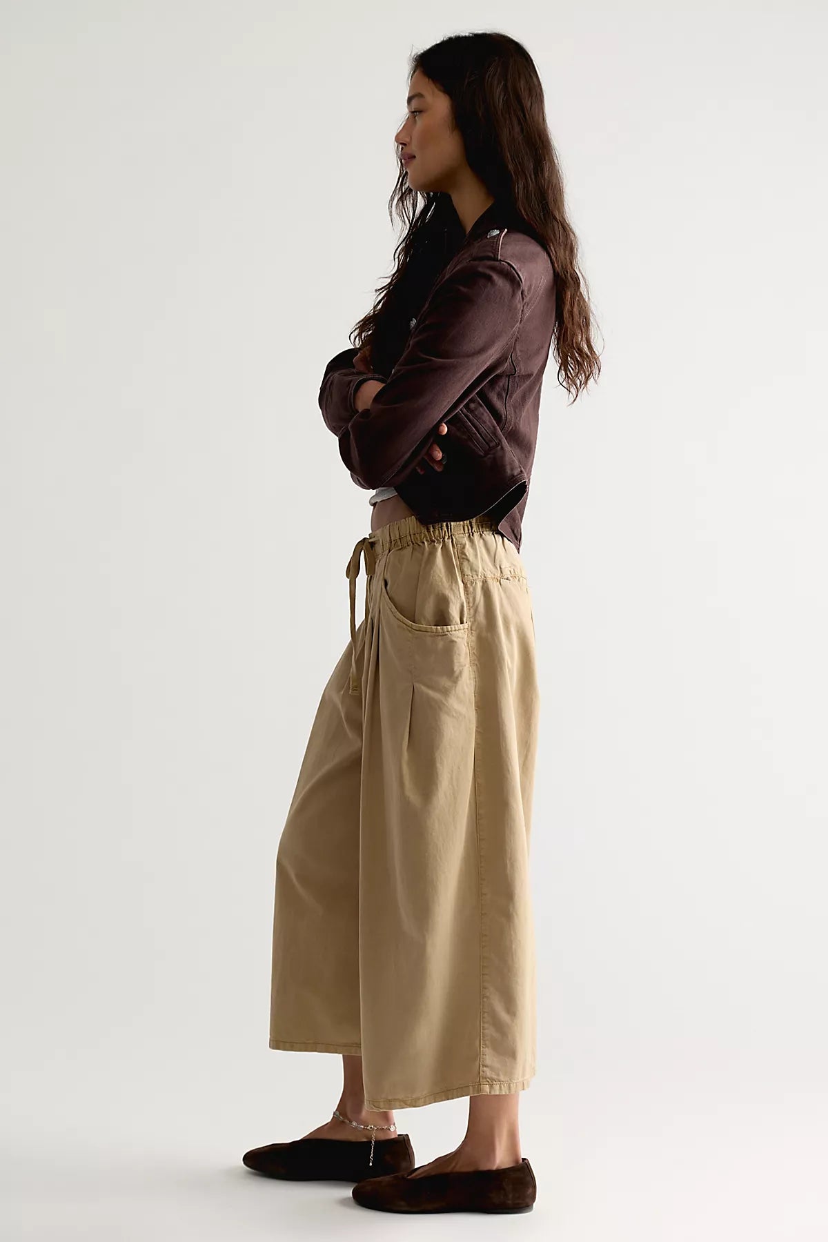 Telluride Wide-Leg Crop Pull-On Solid Pants