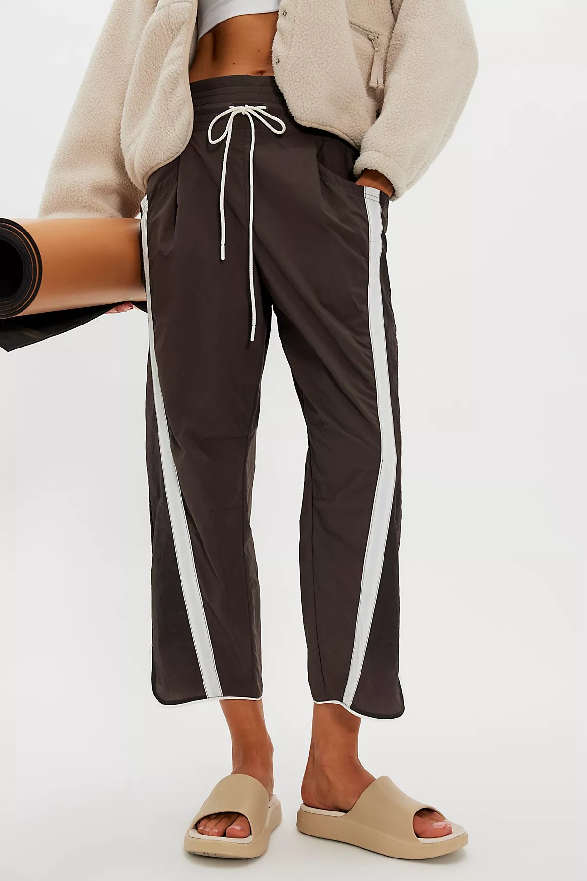 P448 Riviera Slide Sandals and Zip Cooler