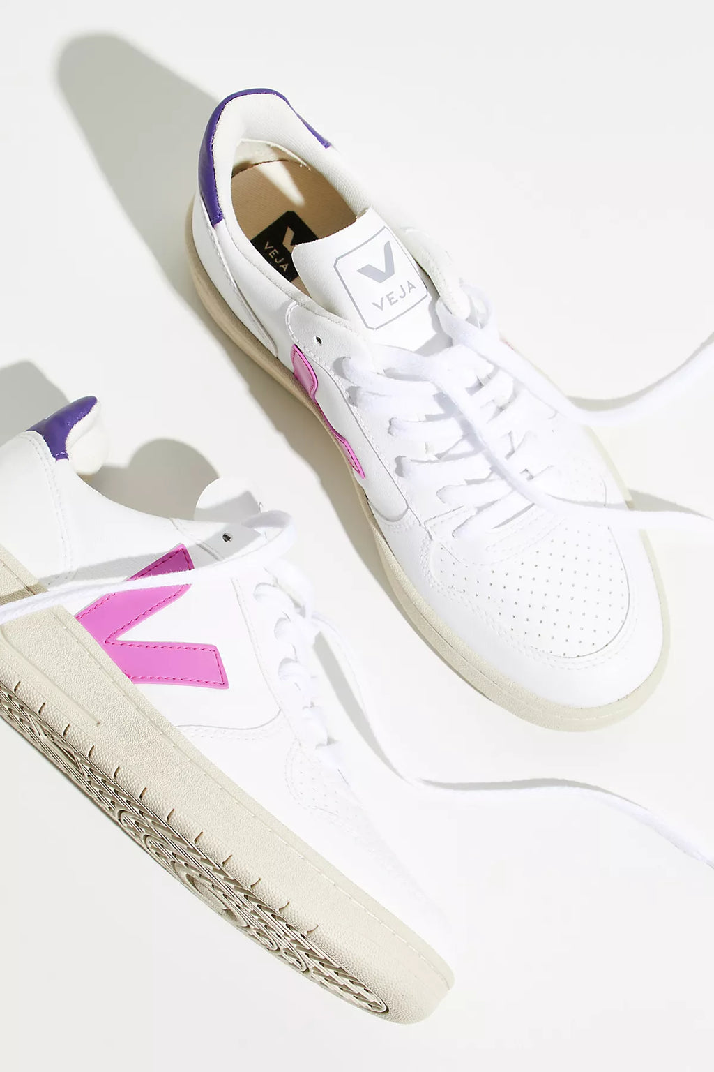 Veja V-10 Sneakers