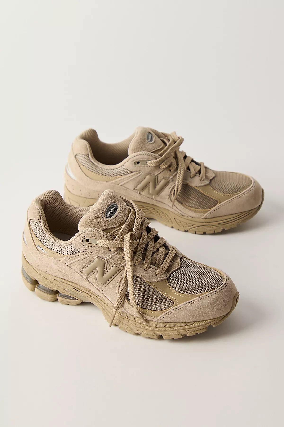 New Balance 2002r Sneakers
