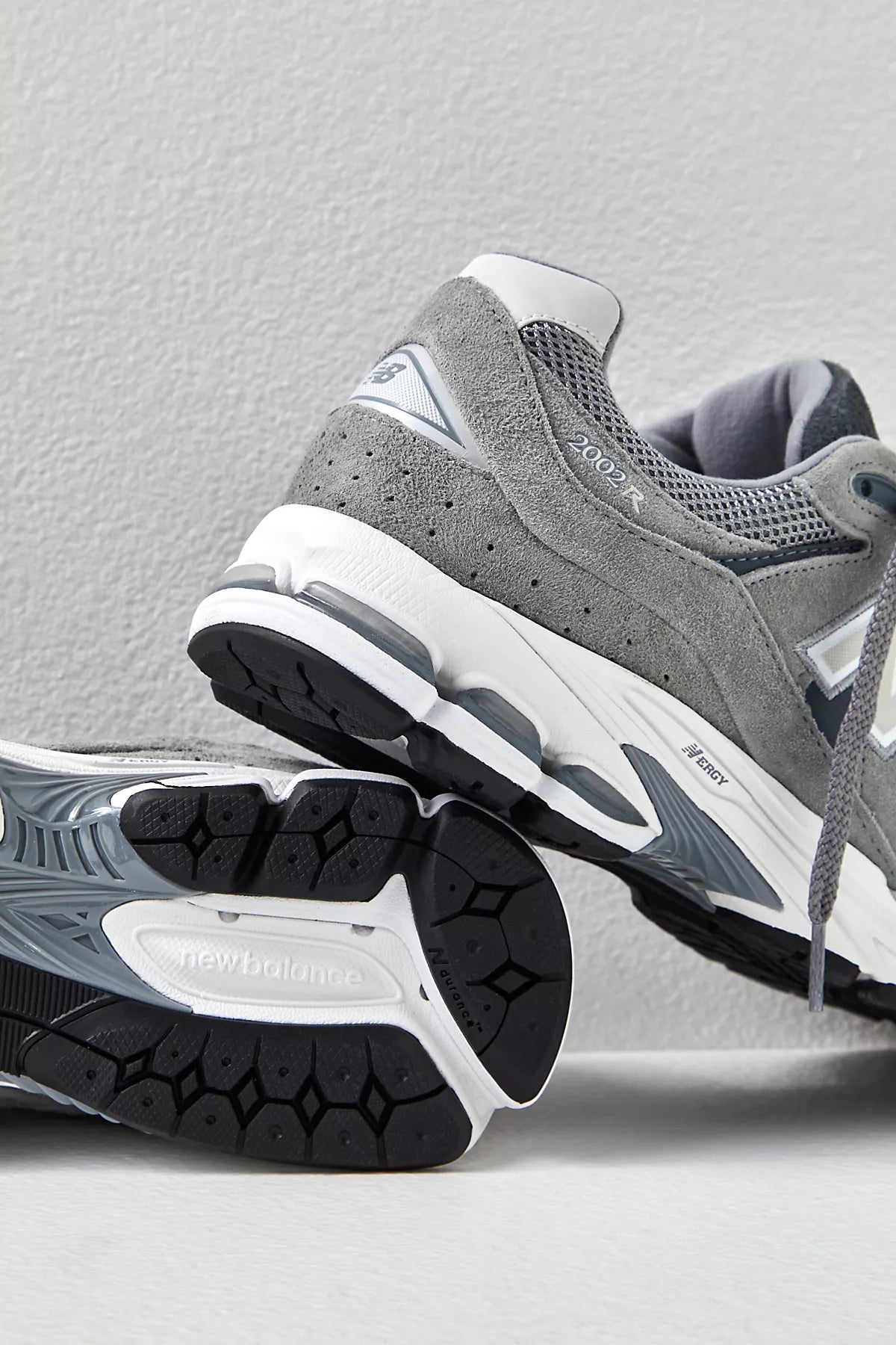 New Balance 2002r Sneakers
