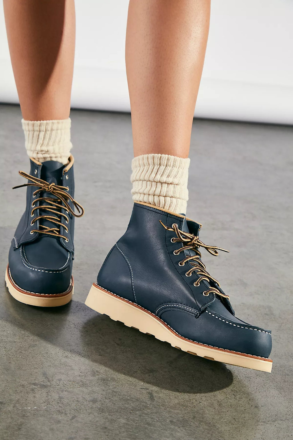 Red Wing 6" Classic Moccasin Boot