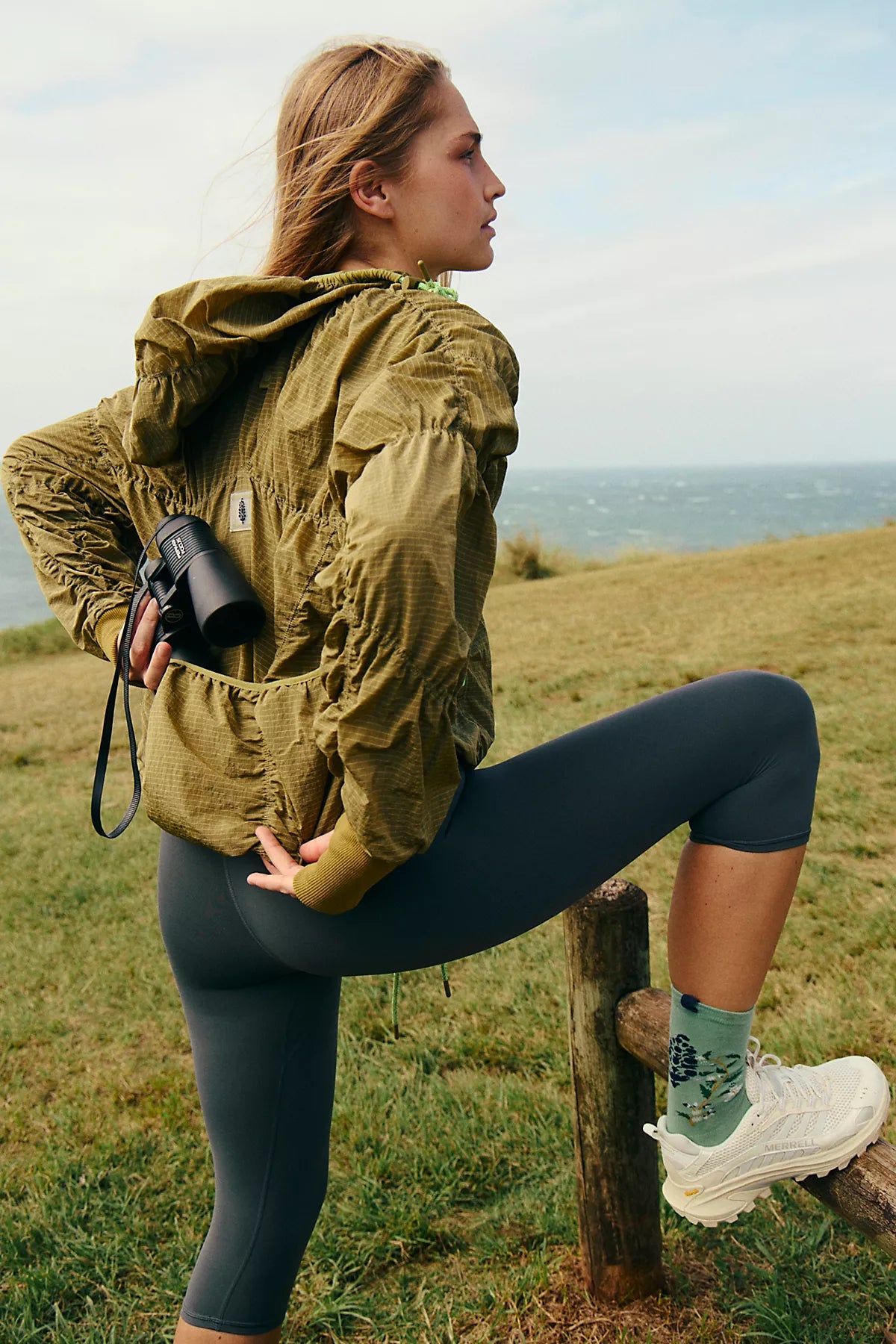 Happy Camper Pullover