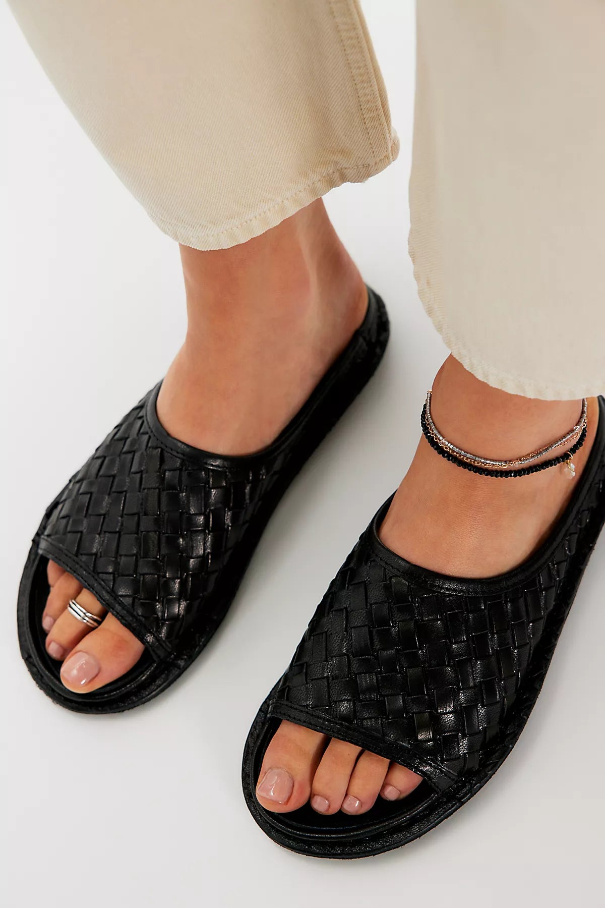 VIBAe Saint Tropez Woven Slide Sandals