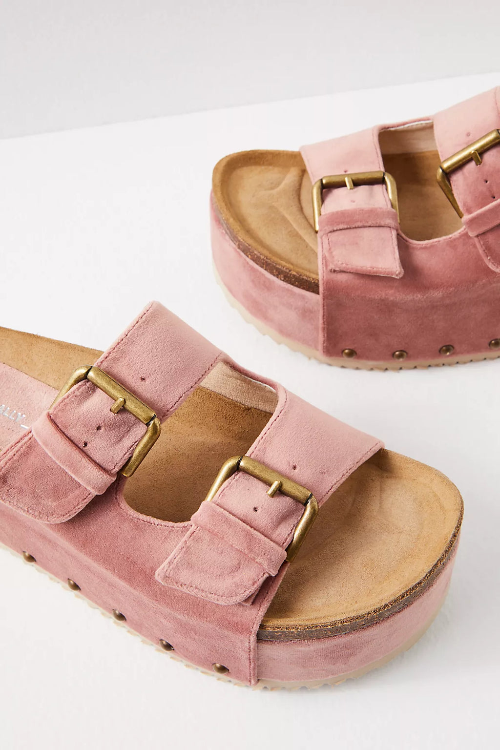 Rule Breaker Flatform Sandals
