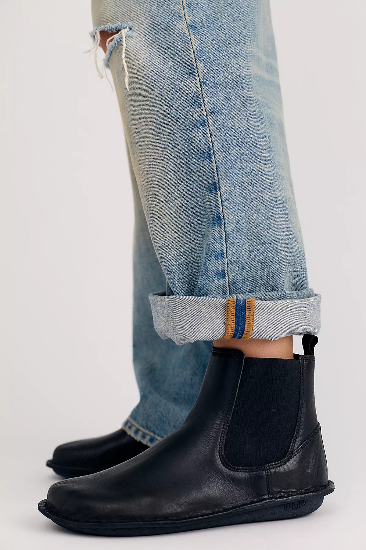 VIBAe Helsinki Chelsea Boots