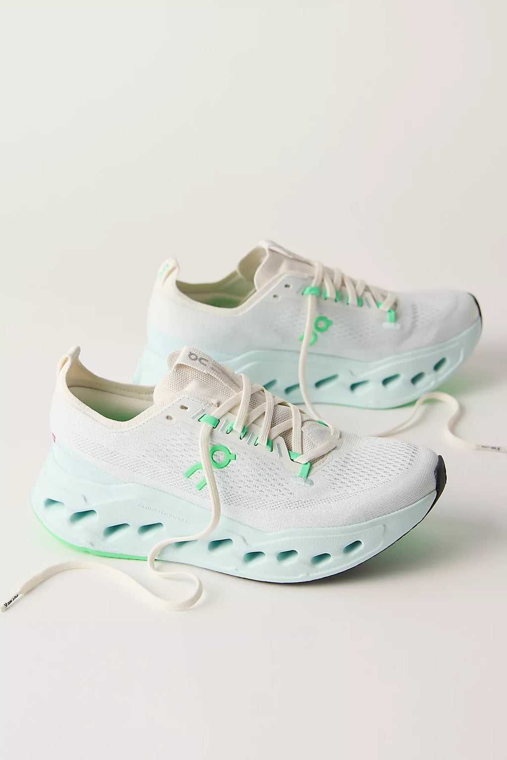 On Cloudsurfer Max Sneakers