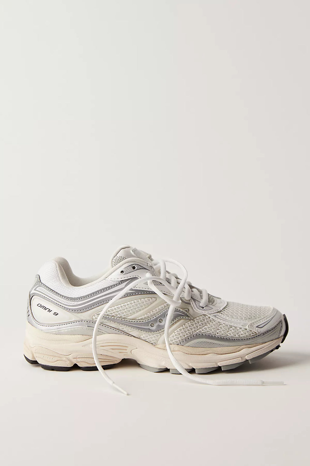 Saucony ProGrid Omni 9 Sneakers