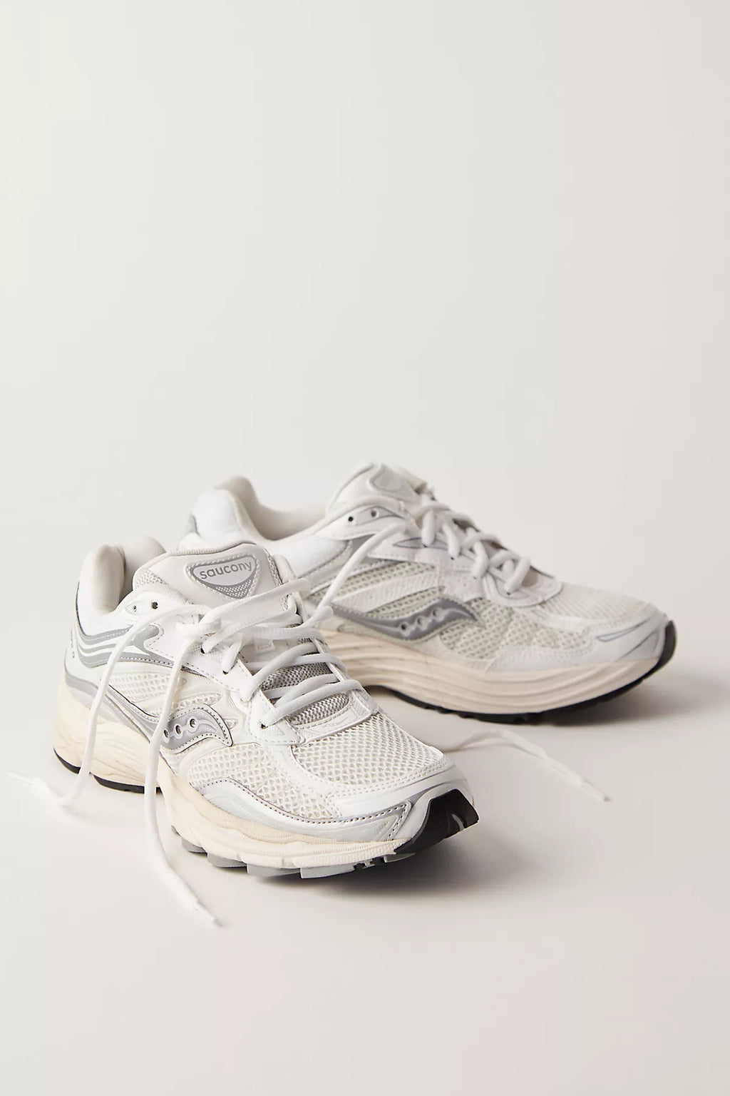 Saucony ProGrid Omni 9 Sneakers