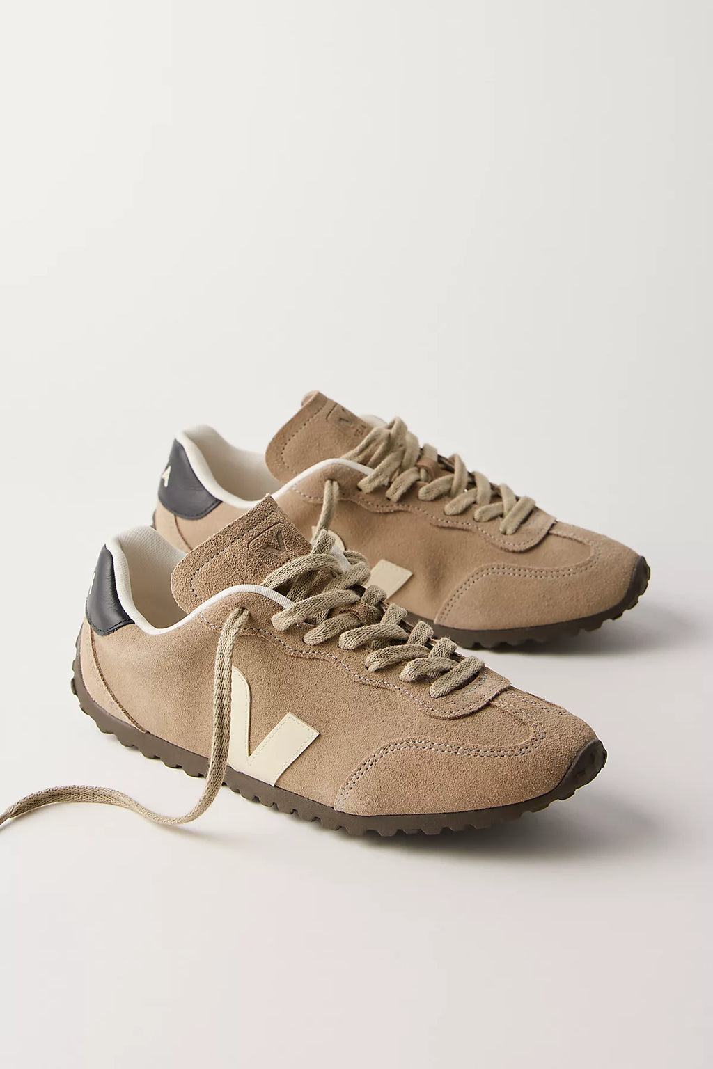 Veja GT Sneakers