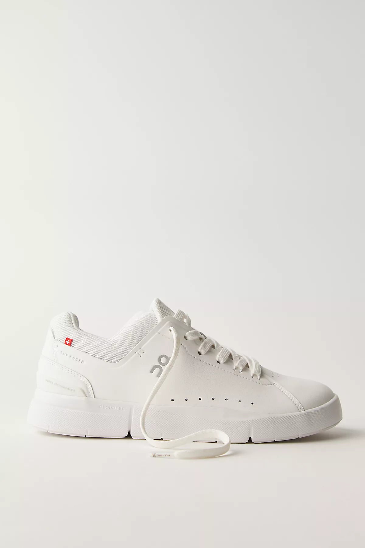 On Roger Advantage Sneakers