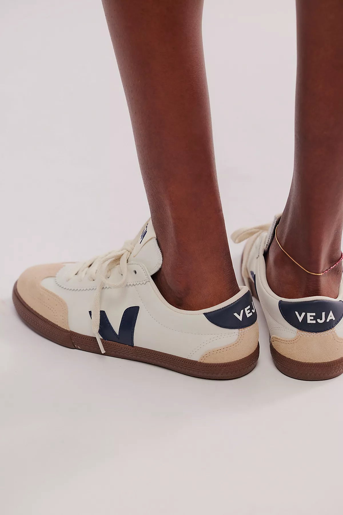 Veja Volley Sneakers