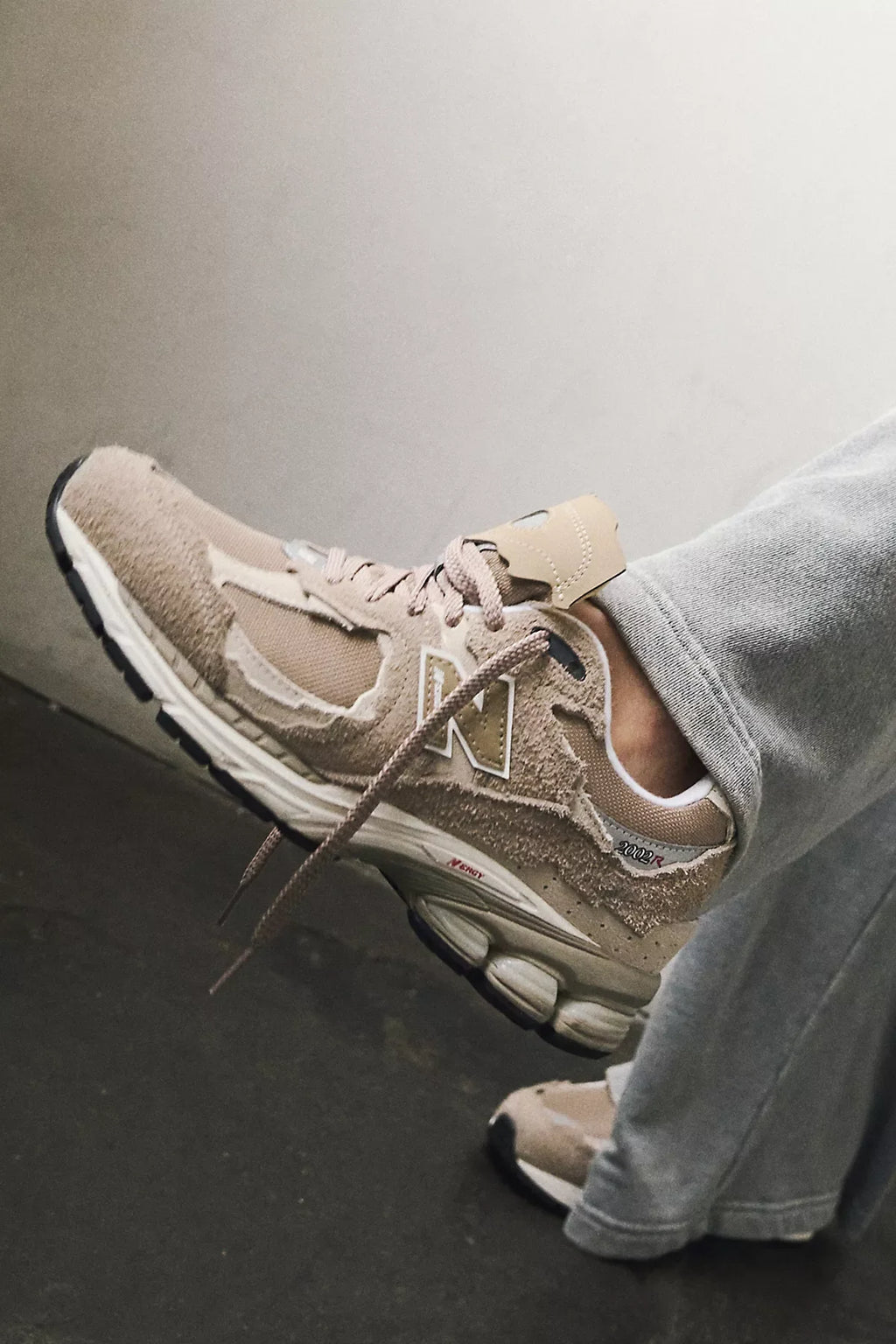 New Balance 2002r Sneakers