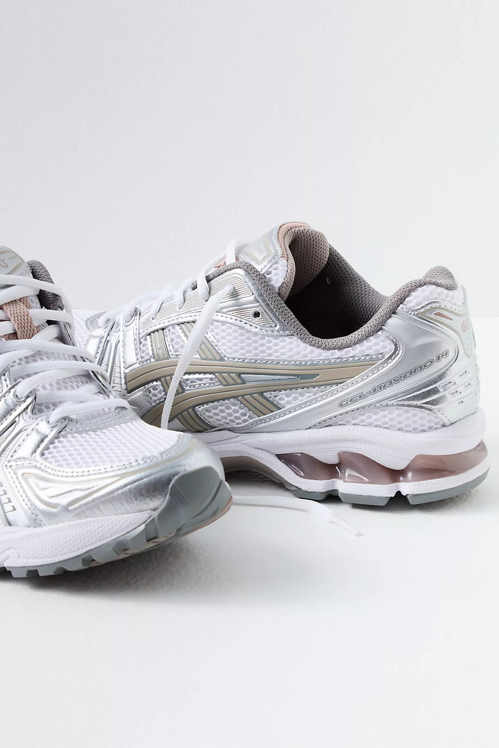 ASICS GEL-KAYANO 14 Sneakers