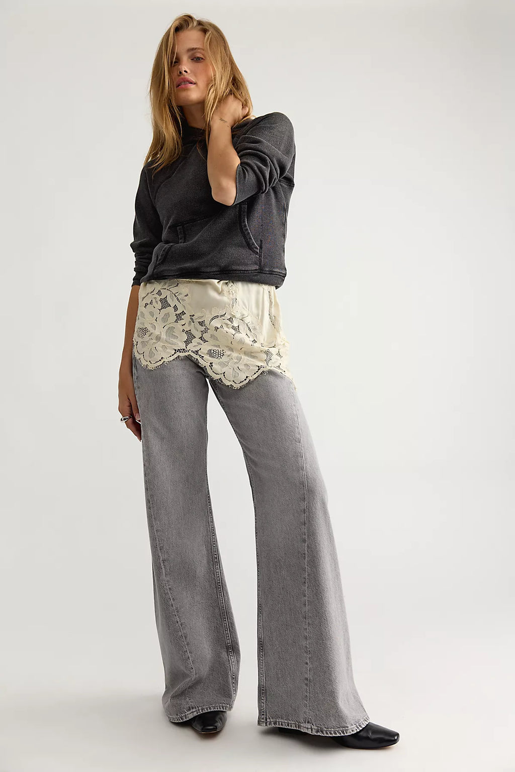 MOTHER The Lemon Twist Sneak Jeans