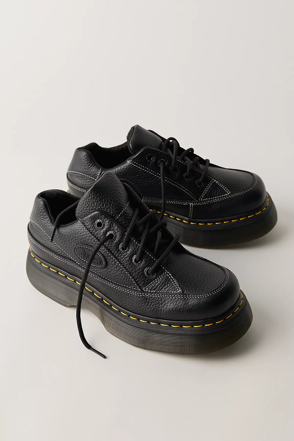 Dr. Martens Buzz Kit Oxfords