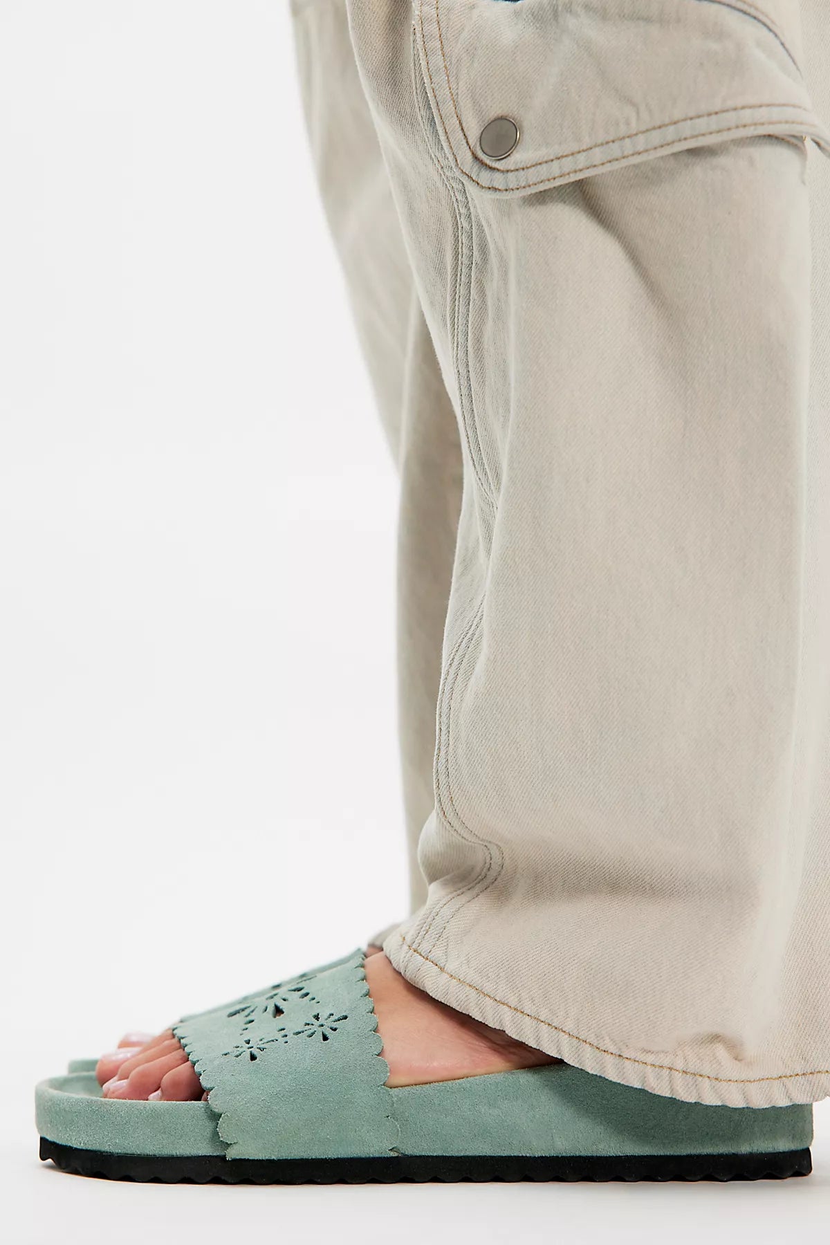 Shore Cut-Out Footbed Sandals