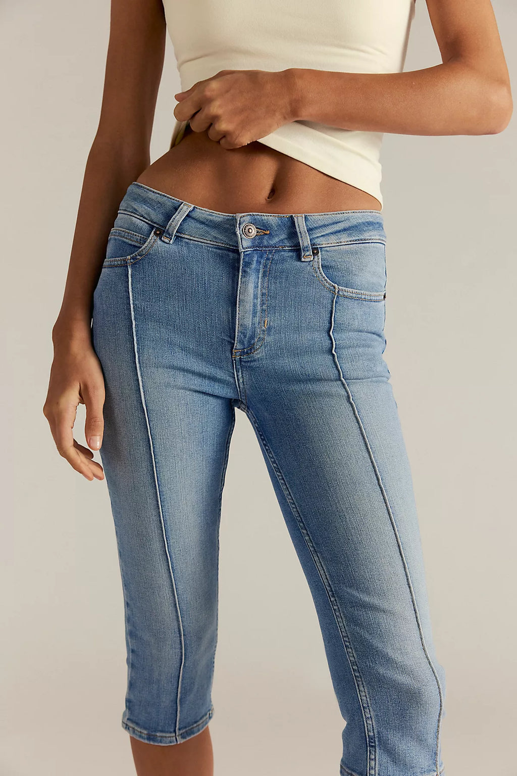 We The Free Dusk To Dawn Capri Jeans