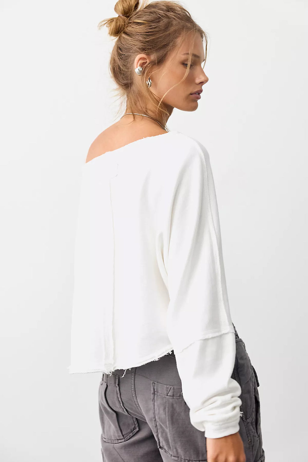 We The Free To The East Pullover