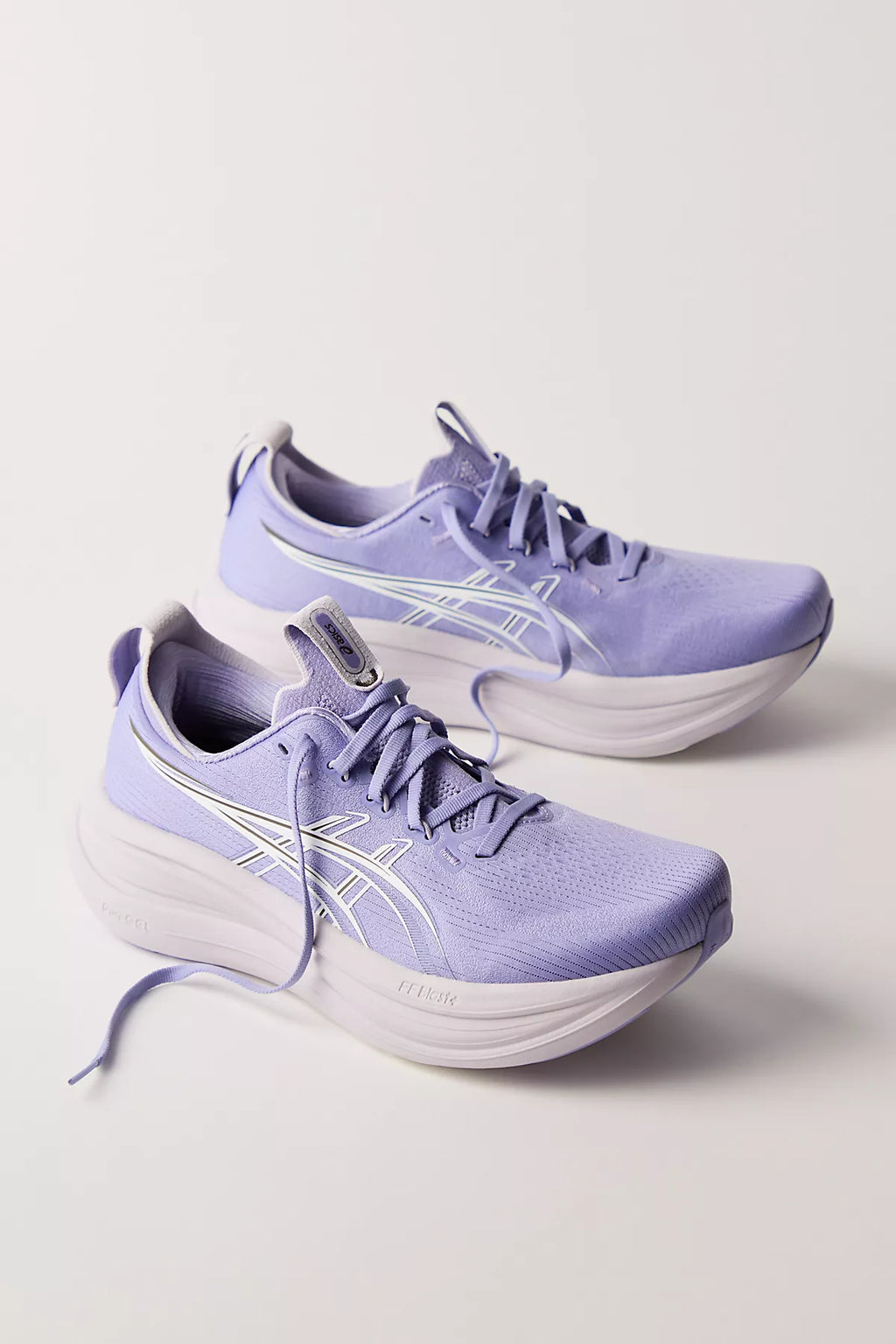 ASICS GEL-NIMBUS 28 Sneakers