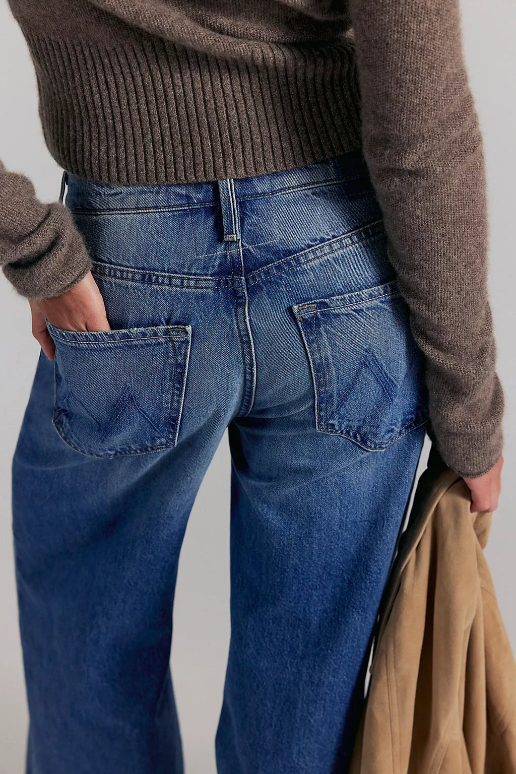 MOTHER The Ditcher Roller Zip Sneak Jeans