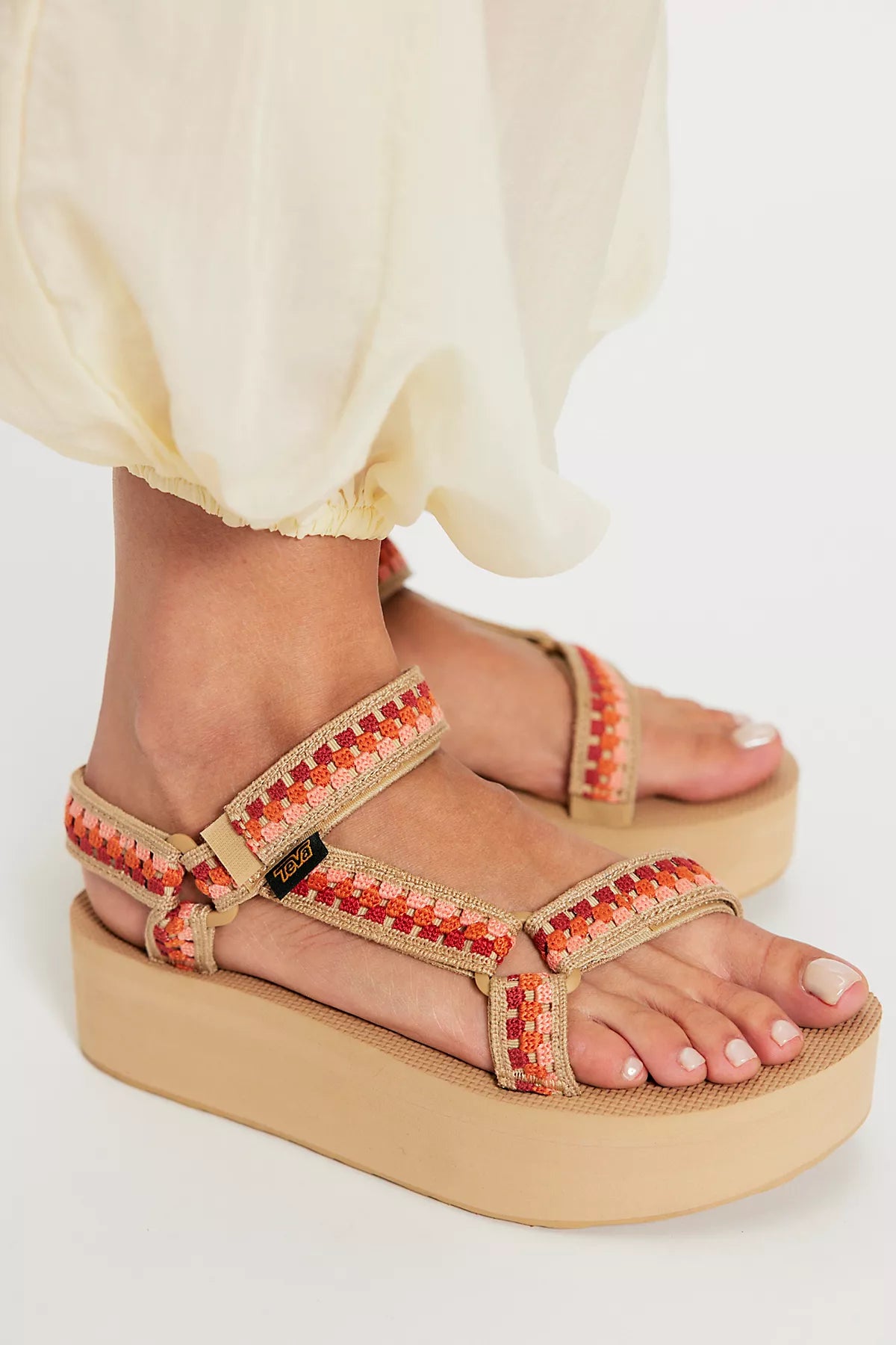 Teva Flatform Universal Crochet Sandals