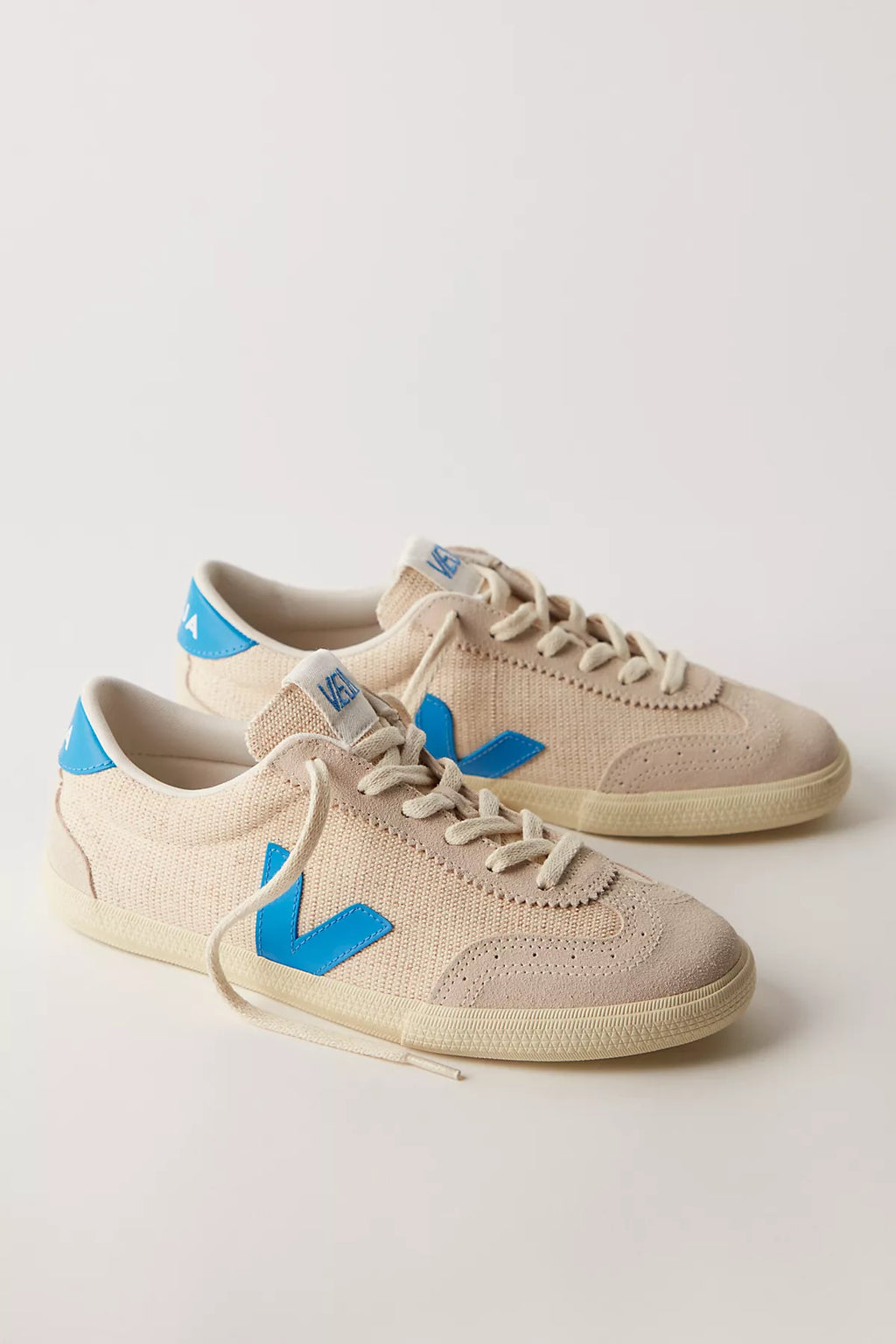 Veja Volley Sneakers