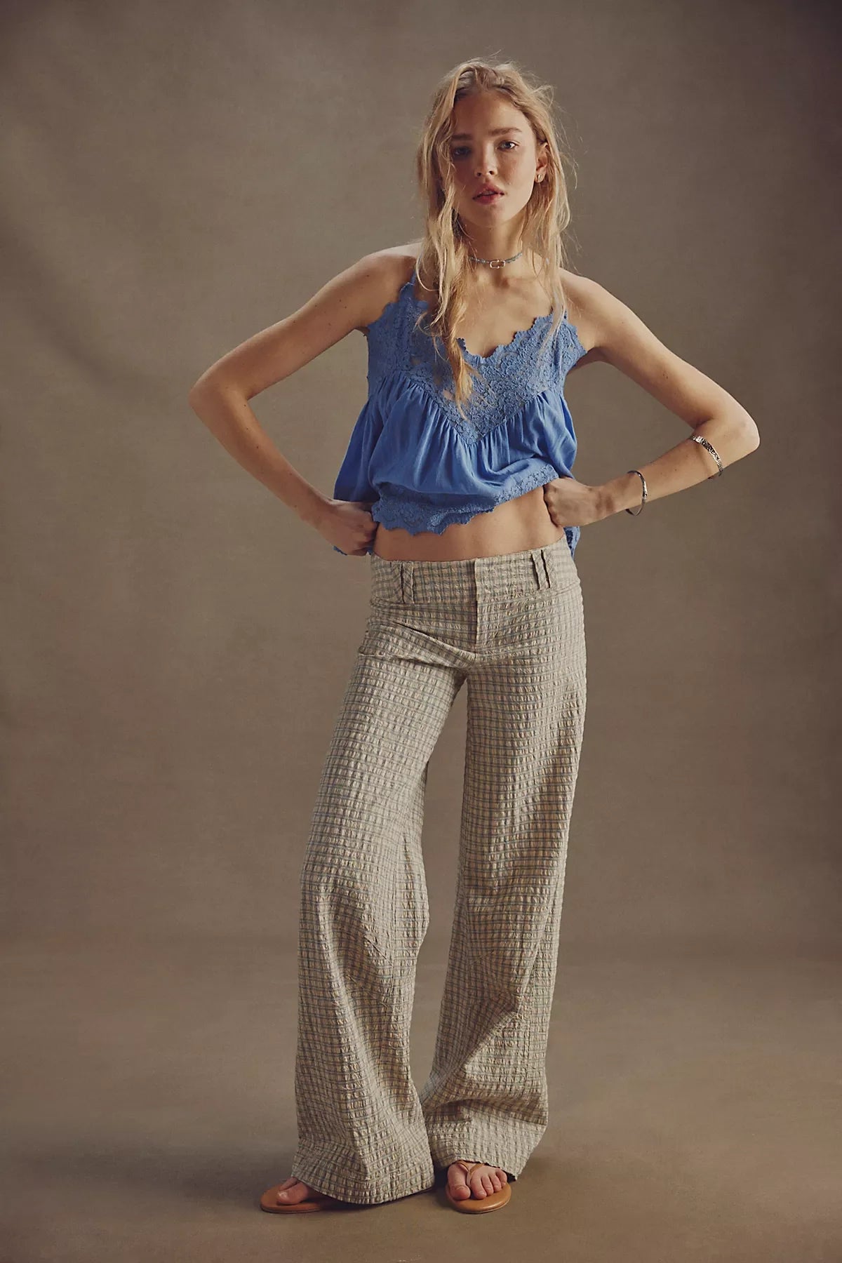 Time Flies Low-Rise Clean Trousers