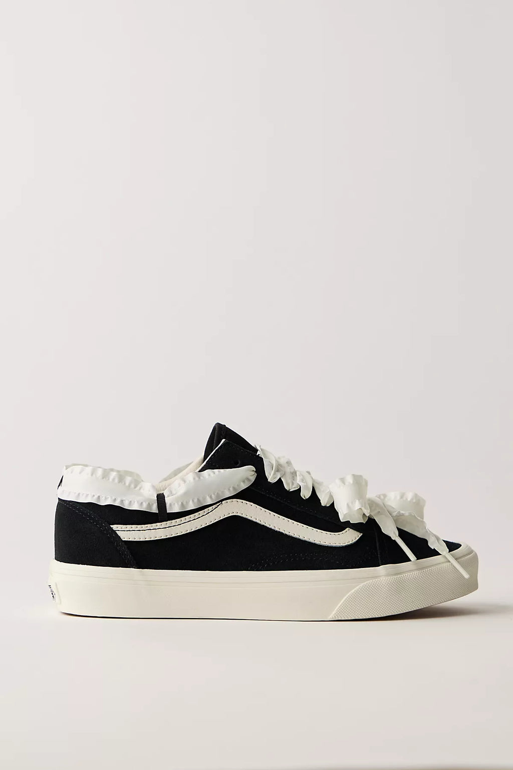 Vans Old Skool Coquette Sneakers